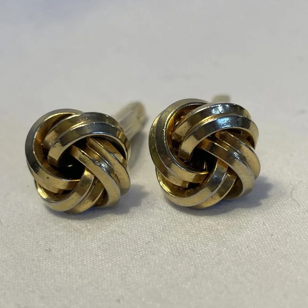 Classic Gold Tone Love Friendship Knot 0.5 in Cufflinks